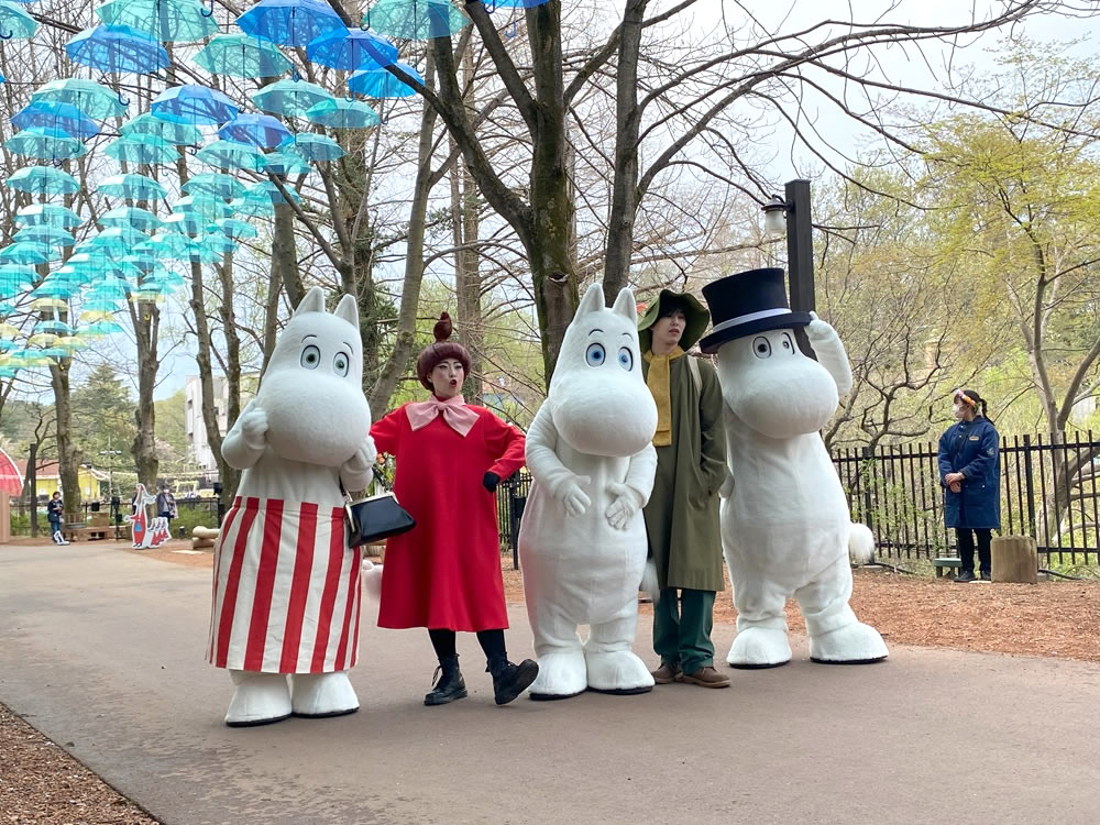 ムーミンバレーパーク ムーミン谷とアンブレラ