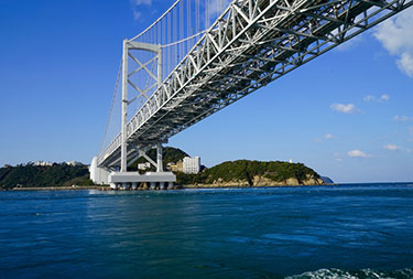 大鳴門橋