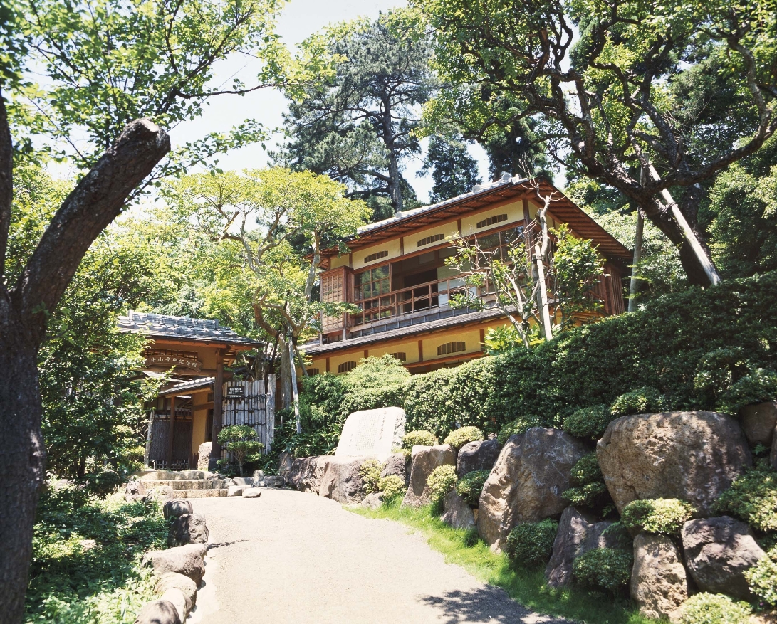 熱海・中山晋平記念館