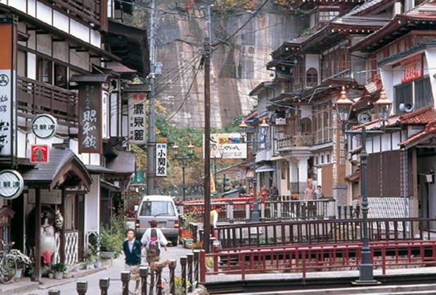 銀山温泉