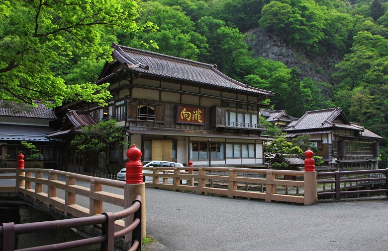 東山温泉