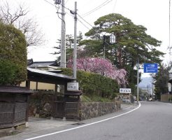 岩室温泉の街並み