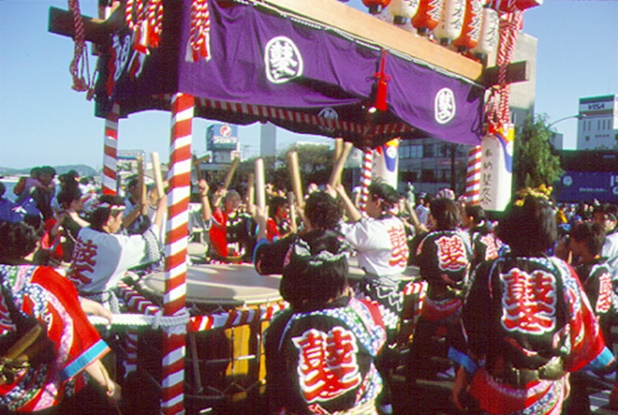 松江祭鼕行列