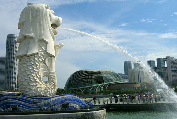 シンガポール
