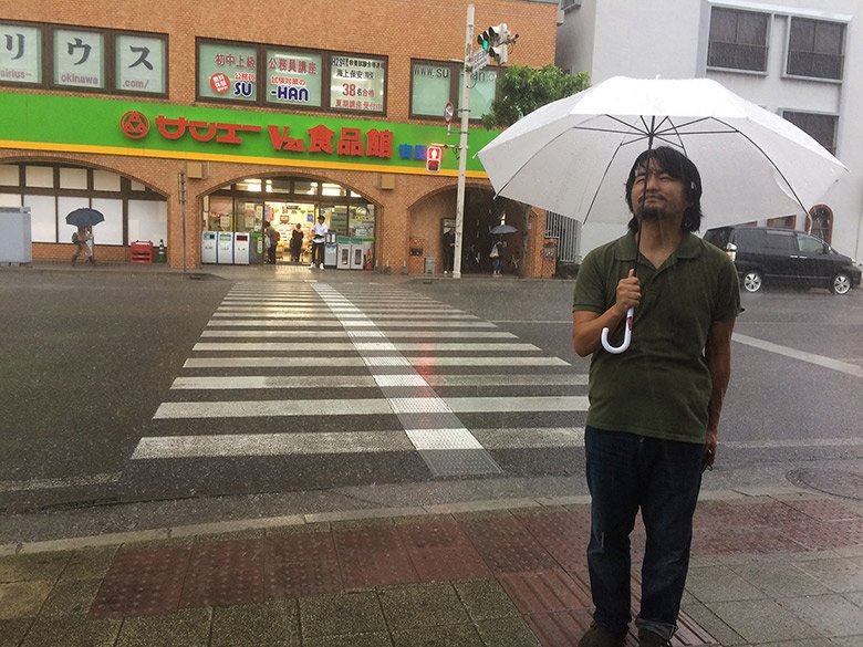 雨の日はサンエーV21食品館 安里店へ行こう