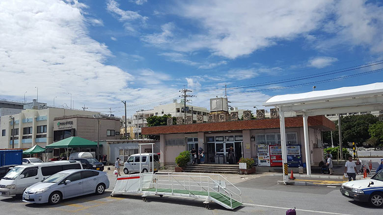 高速船クイーンざまみの出航は泊心頭北岸から