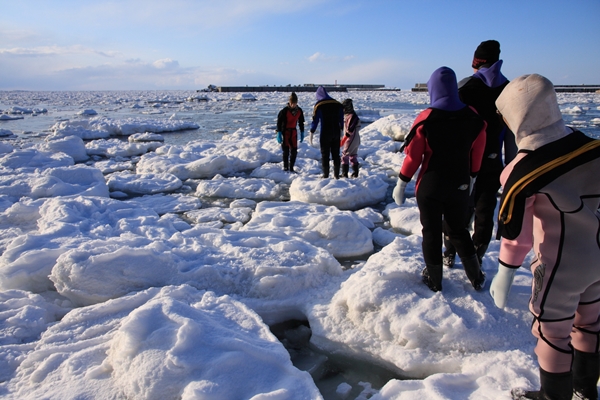 冬の北海道・流氷ウォーク