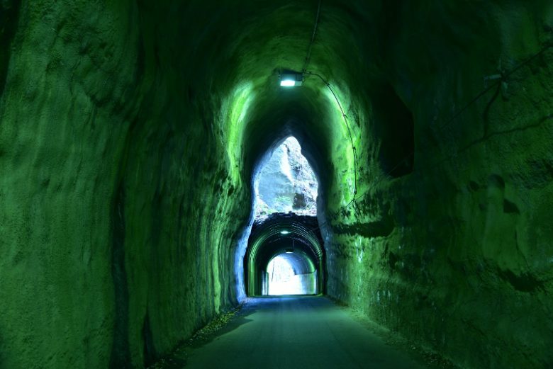 養老渓谷・向山トンネル