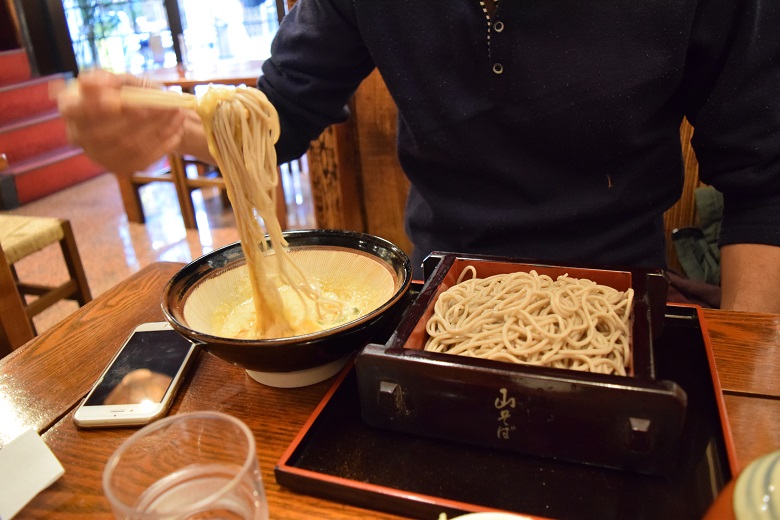 自然薯そばが名物