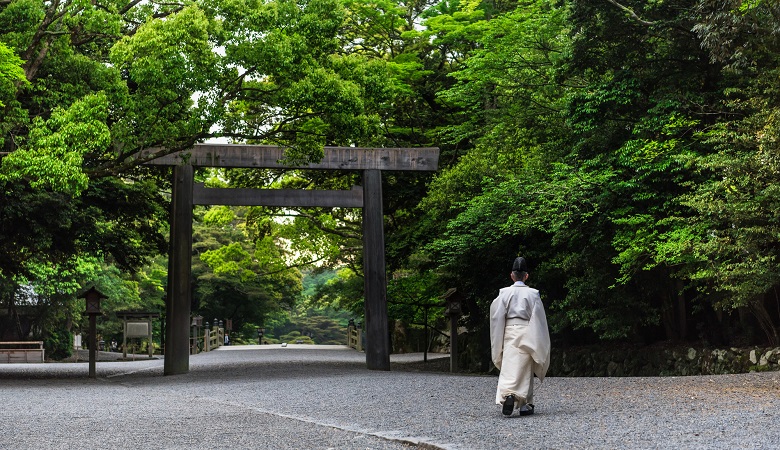 伊勢神宮に祀られている神様について