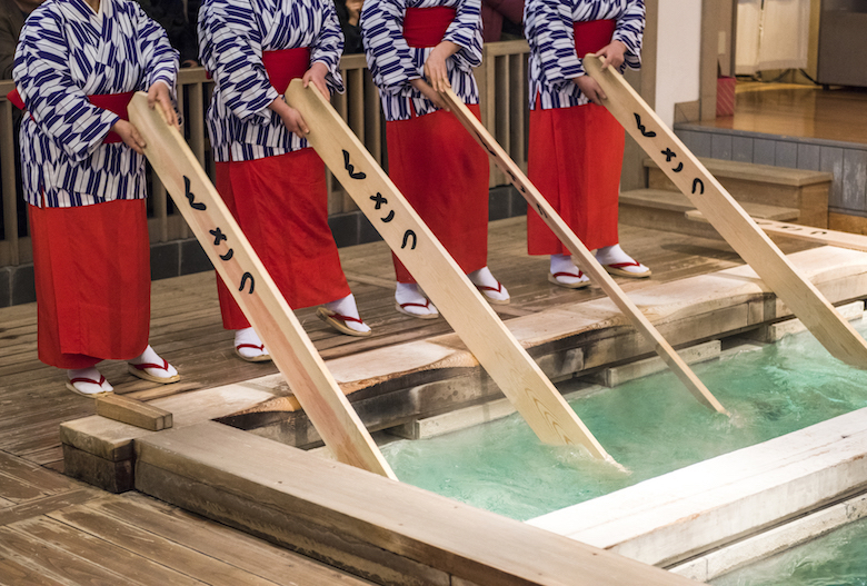 草津温泉湯もみショー