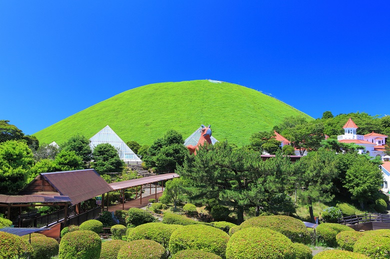 おはちのような形の大室山