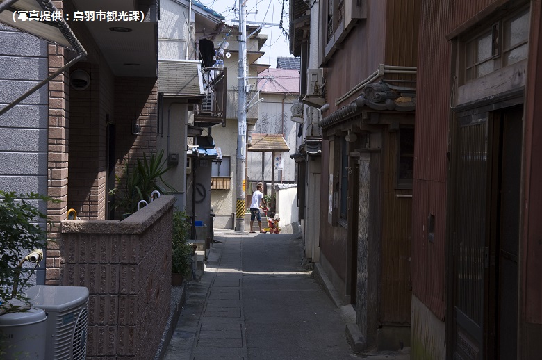 答志島の路地裏