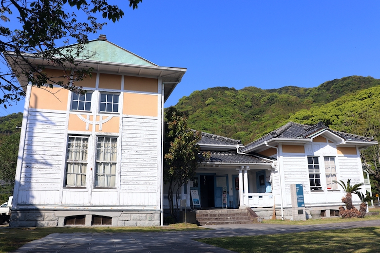 三角西港　龍驤舘