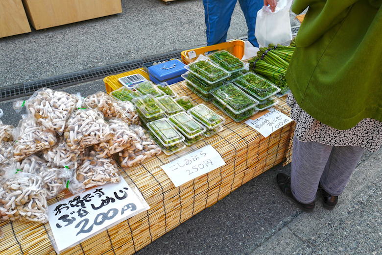 昼神温泉郷の朝市