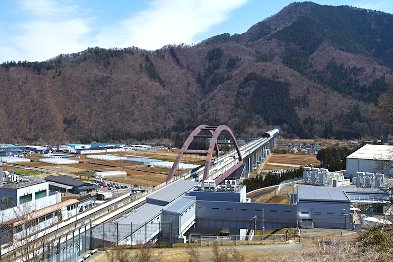 山梨県立リニア見学センター