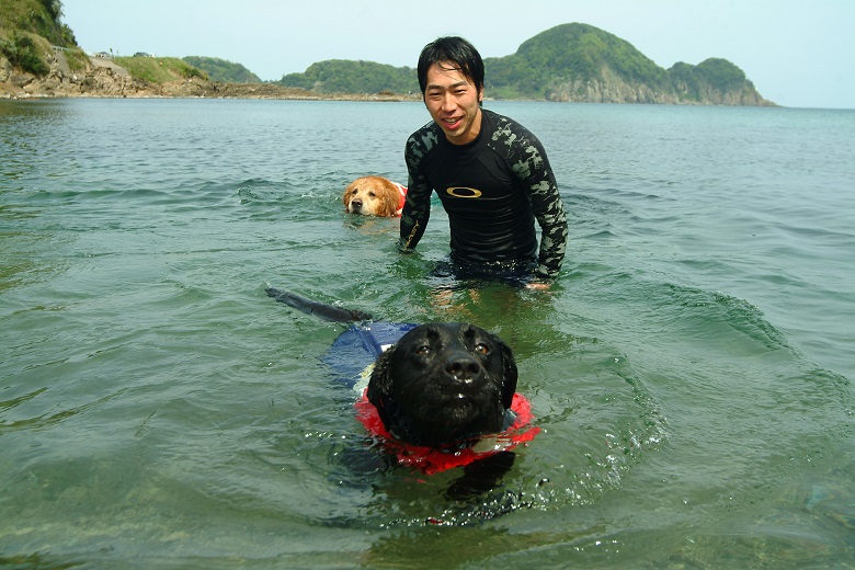 青井浜ワンワンビーチ