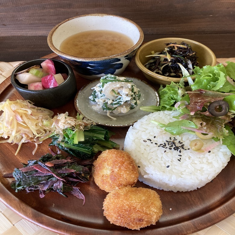 喫茶あくびの「ランチプレート」