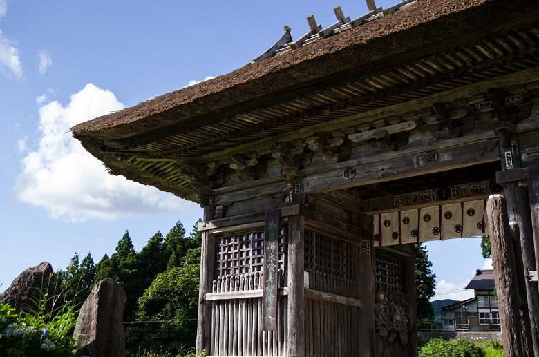 瀧水寺大日坊　仁王門