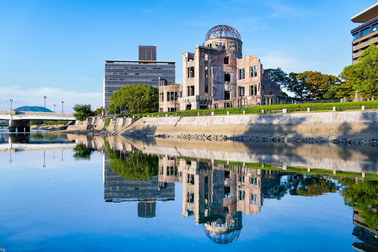 広島平和記念公園・原爆ドーム