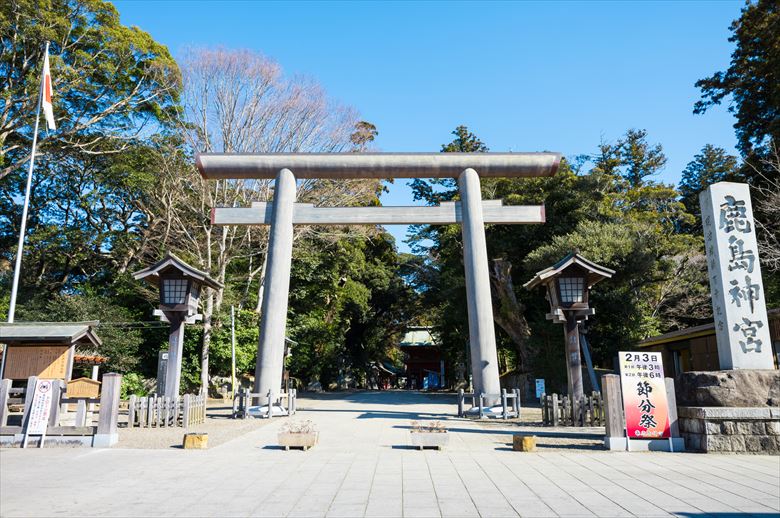 千葉・茨城方面への初詣団体バスツアー・団体旅行におすすめの神社。鹿島神社は、古式ゆかりある式内社で初詣おすすめのスポットです
