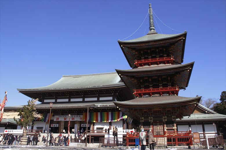 12月、2023年1月の年末年始、千葉の団体での初詣ツアーのおすすめは、成田山新勝寺。全国屈指の参詣スポットで新年の祈願を