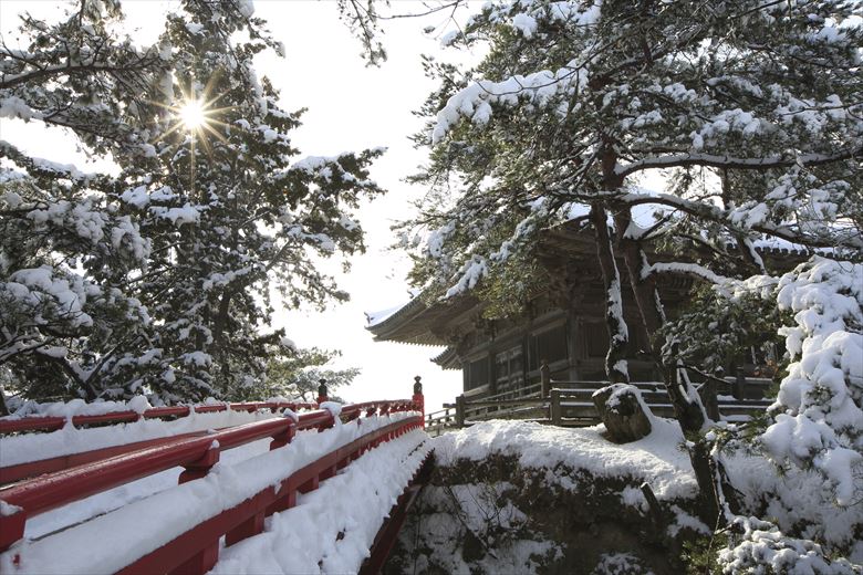 松島への団体旅行でもおすすめの瑞巌寺は、1月の初詣期間も人気！