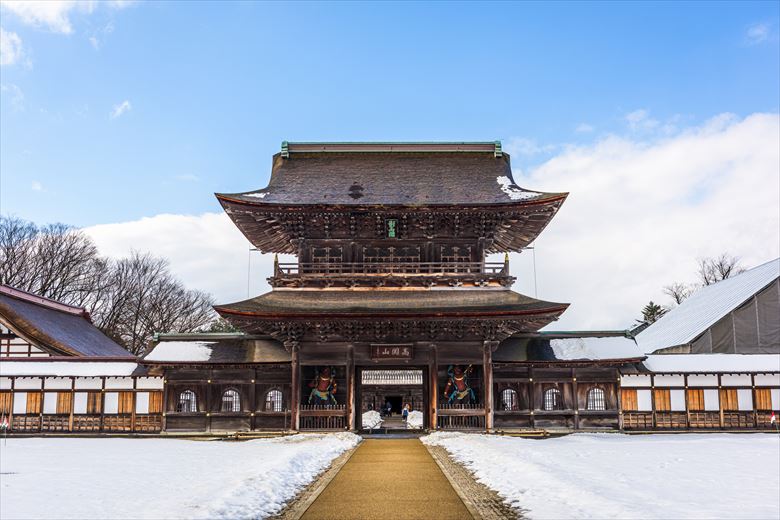 瑞龍寺は観光地としても人気のスポット。観光がてら初詣の参拝に行ってはいかがでしょうか