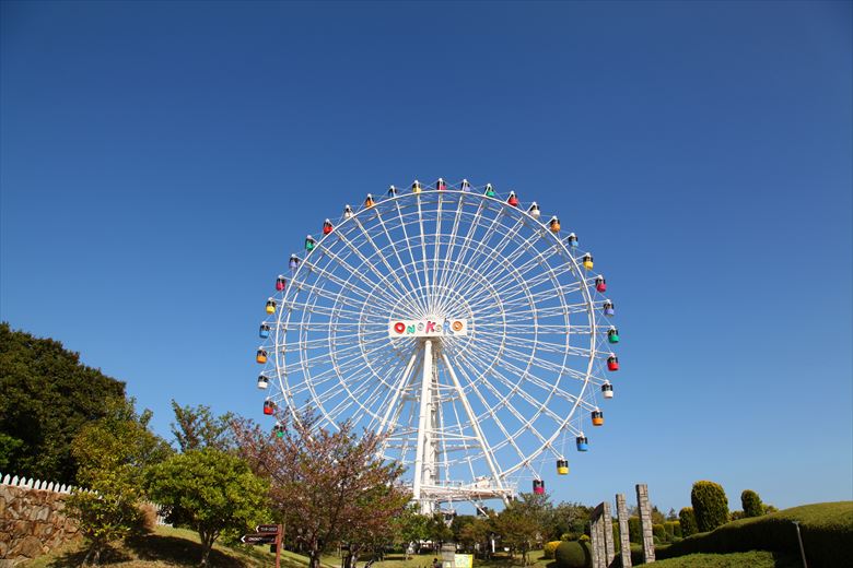 淡路ワードルドパークONOKOROは、幼児さん向けの遊園地で、5歳以上となる年長児さんならば、ほとんどのアトラクションに乗ることができます。卒園遠足にぴったりのスポットです。