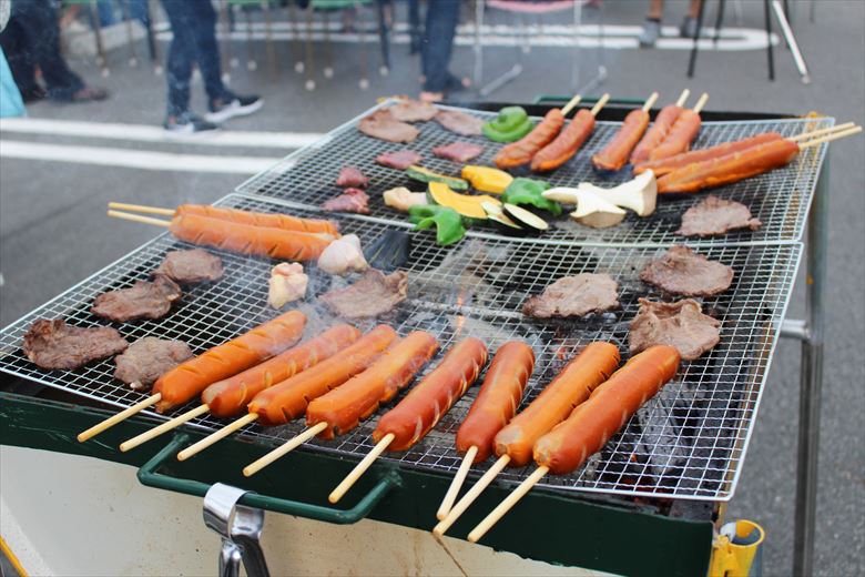 合宿のアクティビティでイチオシは、バーベキューBBQ。春合宿（新歓合宿）、夏合宿を問わず、人気です