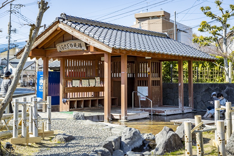 立願寺しらさぎの足湯