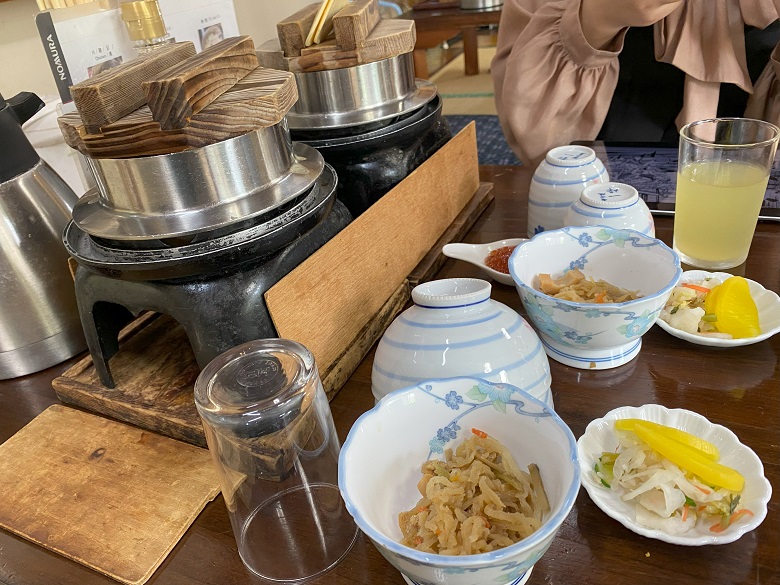 かま家で釜飯のランチ