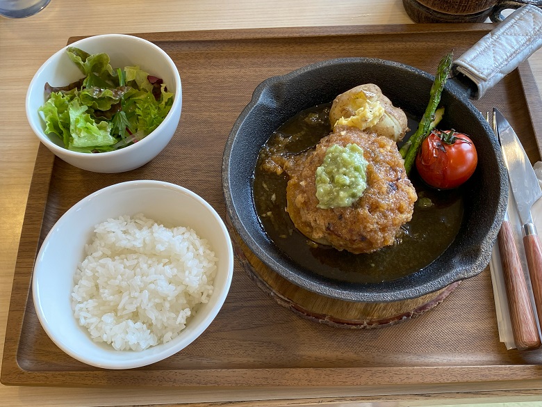 炭火焼わさびおろしハンバーグ