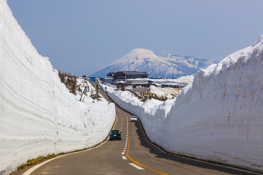 八幡平・雪の回廊