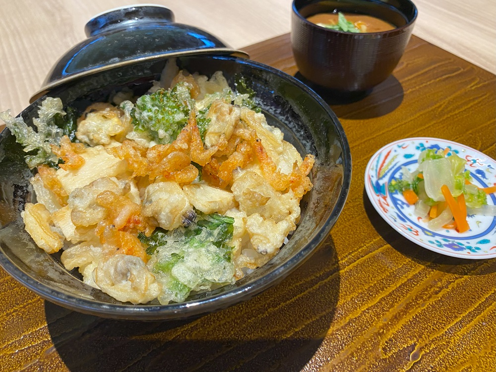 銀座おのでら監修 季節のかき揚げ丼（春）