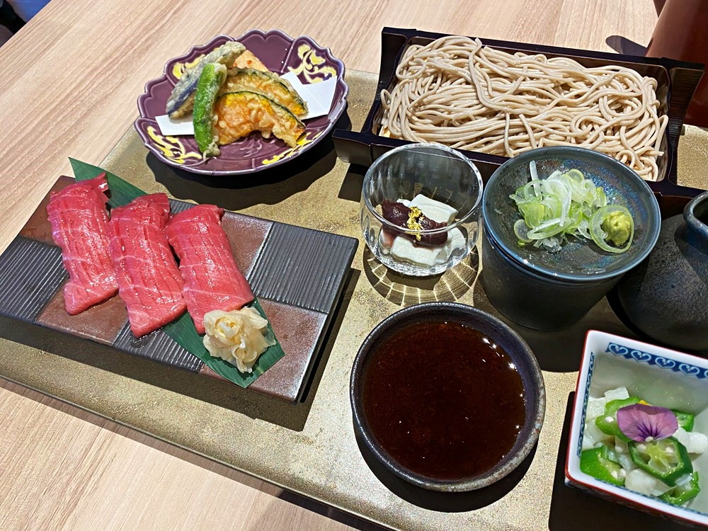 「銀座おのでら監修　鮪御膳」