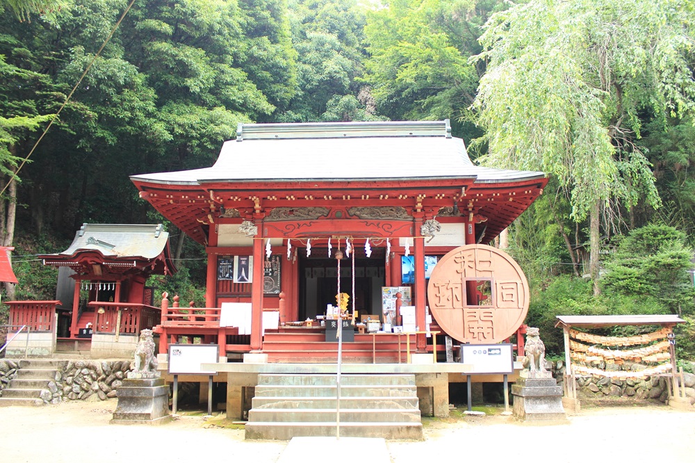 銭神様の聖神社