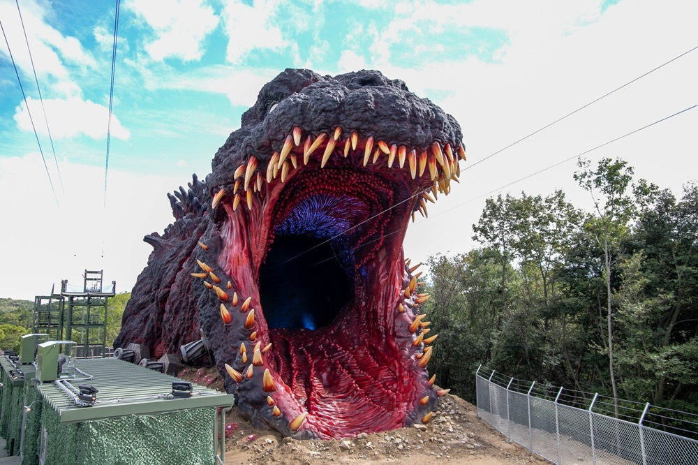 実物大ゴジラアトラクション
