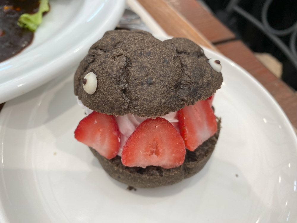 ゴジラシュークリーム