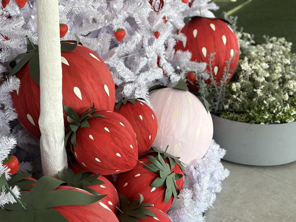 いちごのオブジェ