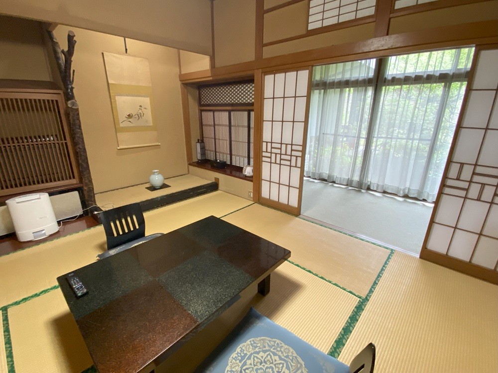 梅の間