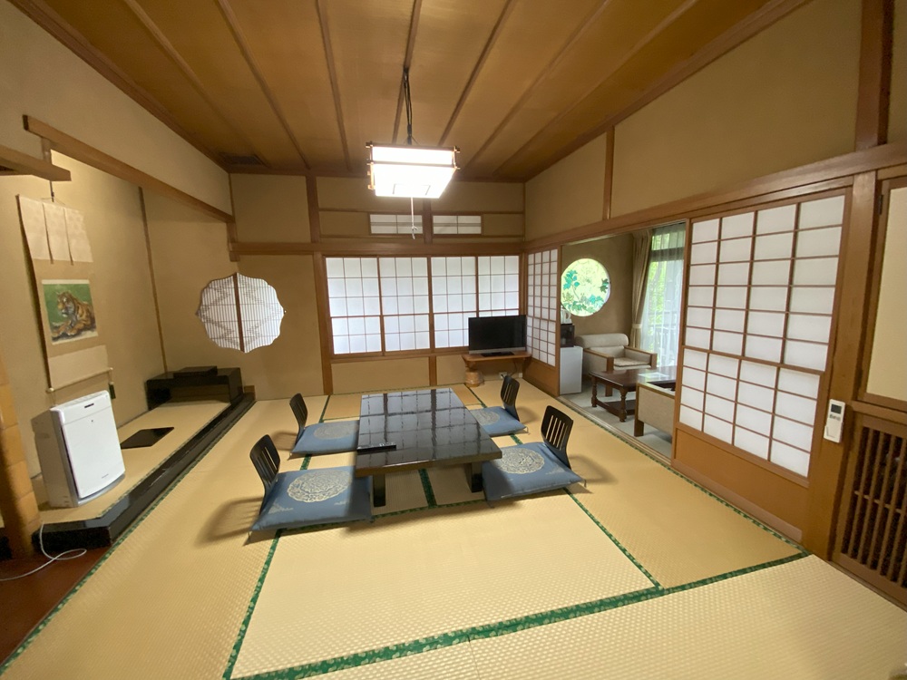 裕林の間のしつらえ