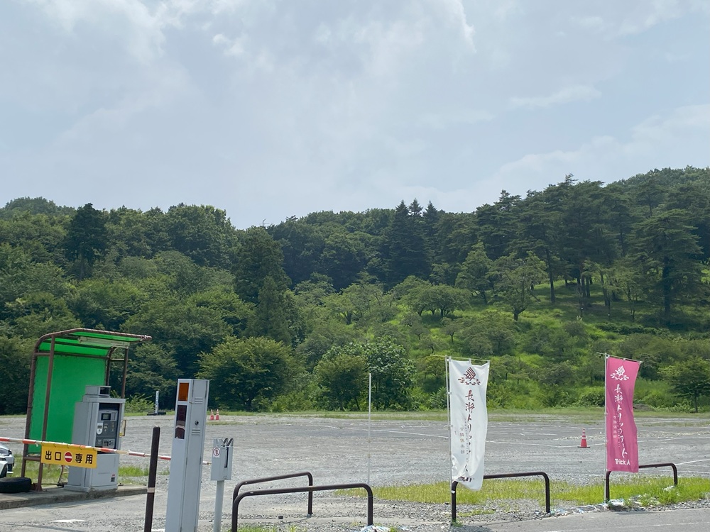 宝登山山麓駐車場