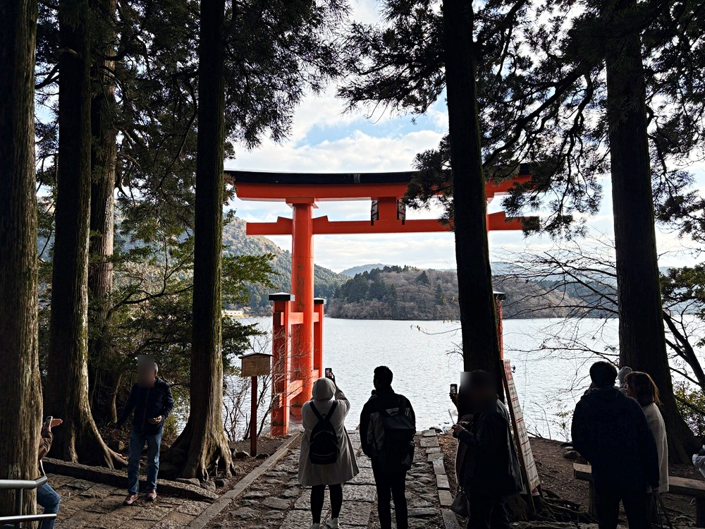 きれいな写真を撮るため大行列