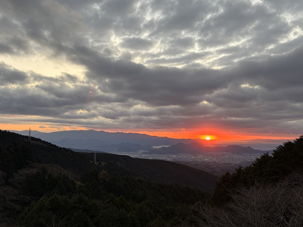 山麓駅からの夕日